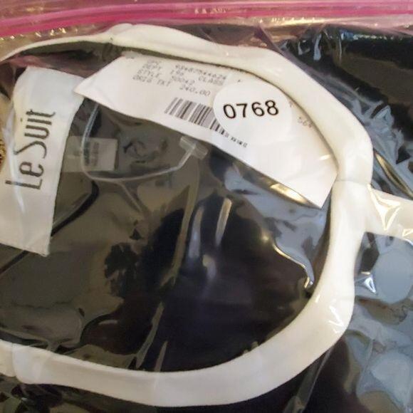 LE SUIT Piped Jacket - Picture 4 of 4